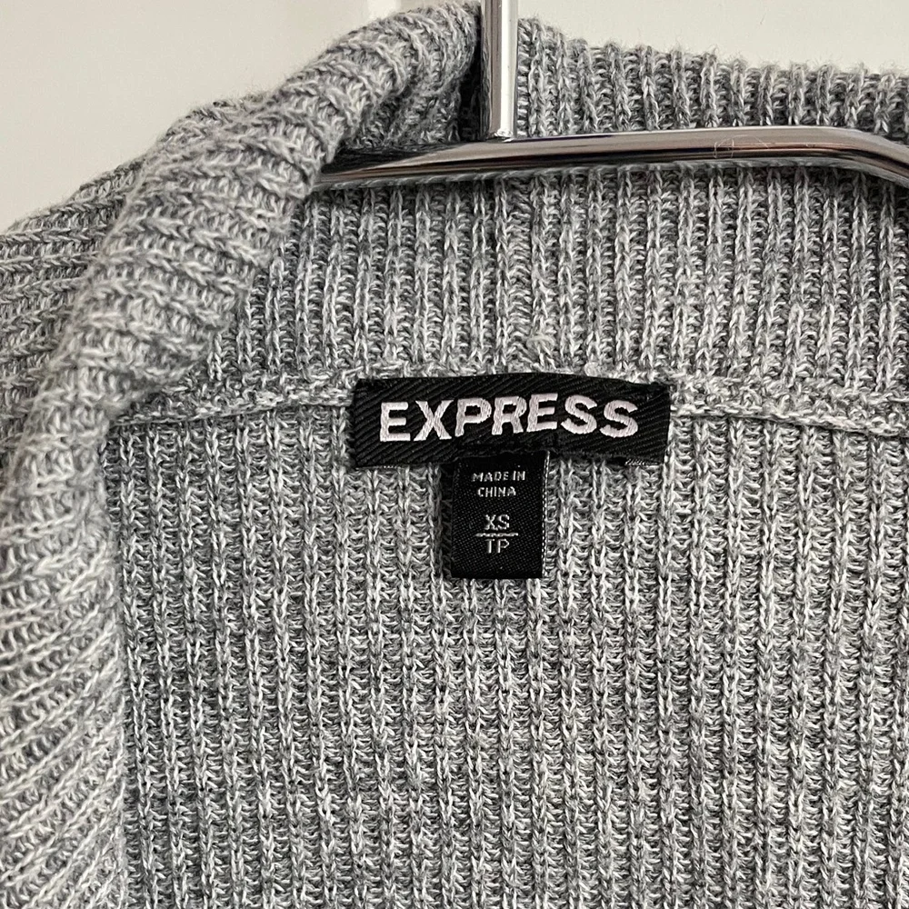 Express Xsmall sweater. - Picture 2 of 2